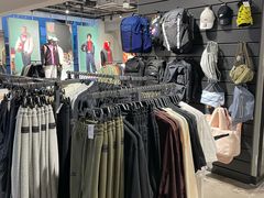 -NIKE品牌体验店(南京东路店)