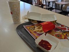 -麦当劳(杨林得来速店)