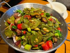 -莲餐厅·湖北菜·潜江小龙虾店(愚园路店)