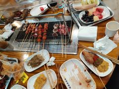 -哈尔滨小酒馆·鲜肉现穿自助烧烤(康新花园店)