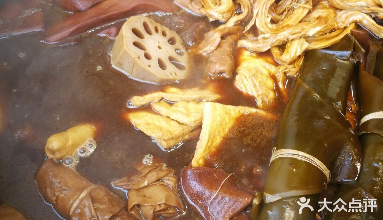 [调皮]冬天吃一份酥锅乱炖真的太香了！