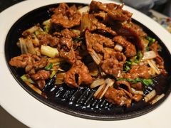 葱爆小羔羊肉-悦融琥珀·京鲁菜·海味珍品(西单店)