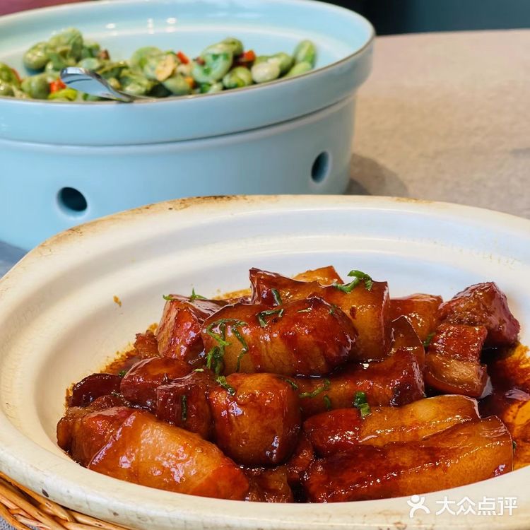 品尝精致的淮扬菜