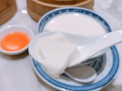 老香港鲜奶冻-香港百合居(LCM置汇旭辉广场店)