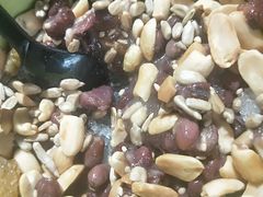 -八月美食小馆(银泰城总店)