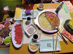 -麻辣英雄重庆火锅(二城广场店)