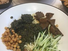 烧椒皮蛋牛肉拌粉-拌面小当家