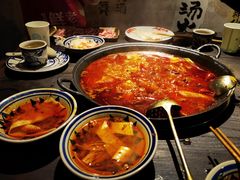 -旧街市鲜货老火锅(大光路店)