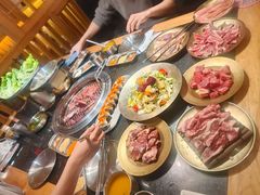 -韩烧牛中牛·甄选黑牛烤肉(黑金店)