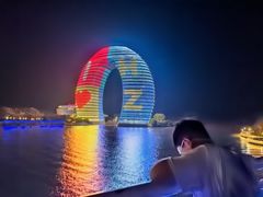 -湖州太湖旅游度假区-月亮广场
