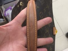 LV 去渍加磨损 -A&G奢侈品护理(万科旗舰店)