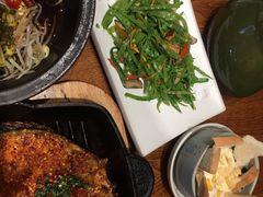 五彩花菇荷兰豆-云海肴·汽锅鸡·云南菜(苏州中心店)