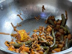 -内蒙焖面大盆骨餐馆(山大路店)