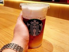 大溪地风情绵云冷萃-星巴克(上海交通大学店)