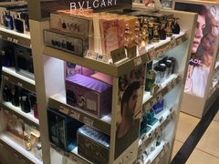-关西国际机场直营免税店