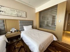 -兴芮温泉度假区