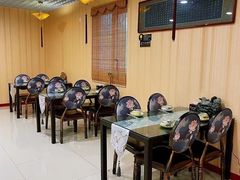 等位区-素心斋素食餐厅