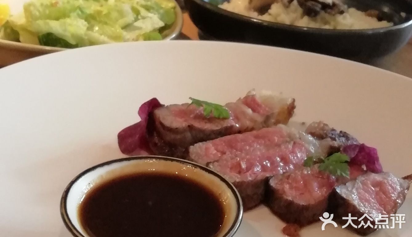 一家非常适合，约会的西餐厅