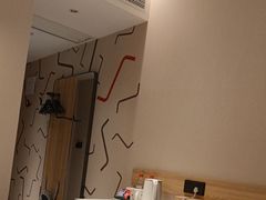 -如家商旅酒店(上海徐家汇柳州路桂林公园地铁站店)