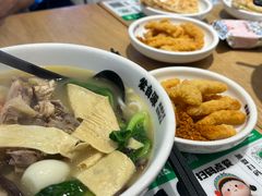 -蒙自源米线大王(花园城商场店)