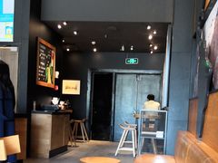大堂-星巴克(无锡东方商厦店)