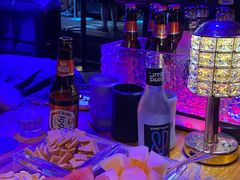 -喜鹊音乐酒馆(西街店)