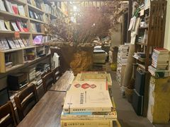 -斯多格书乡(北京大学畅春园店)