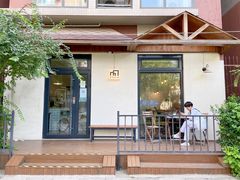 -Cafe Villa