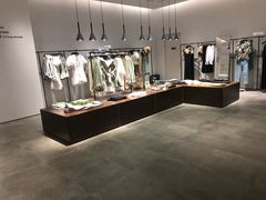 -URBAN REVIVO(北京大兴凯德MALL店)