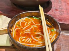 -良米山·云南野生菌过桥米线(上海首店)