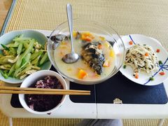 -爱的果实月嫂育婴师(世纪东方店)