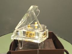 -柏斯音乐艺术中心·钢琴·吉他(上音店)