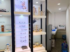 -浮光眼镜·蔡司视觉合作·数字验配中心(陆家嘴店)