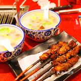 这里有烤全羊吃！！