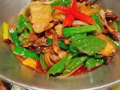 -渔语鱼新川菜Bistro(万象天地店)