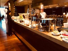 自助取餐区-广州富力君悦大酒店·关系酒廊