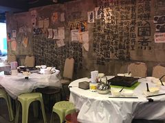 大堂-鲜入围煮花胶鸡海鲜火锅