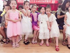 -米娜凯威少儿礼仪艺术教育(南海新凯广场店)