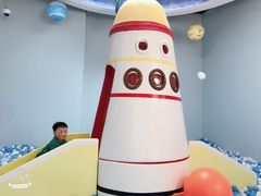 -小门牙好性格托育(北外滩中心)