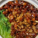 太牛了...我可以天天吃这个红烧肉丁拌饭！