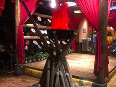 -老滇山寨•云南特色菜•地方菜•民族风情歌舞表演(金碧店)