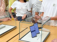 -华为授权体验店(中山公园来福士)