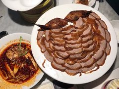 德胜枣木烤鸭-雀蓝川菜(奥体广场店)