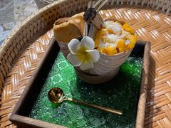 椰子碎碎冰沙-茉莱·老挝冰咖啡·泰式奶茶(世茂国际广场店)