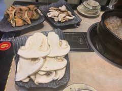 -蘑统田下·野生菌火锅