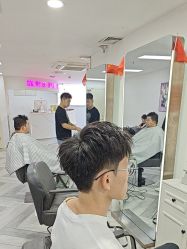 -米娜护肤造型