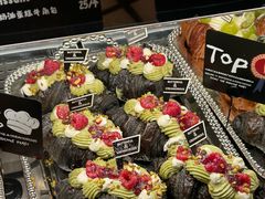 树莓牛角包-B&C黄油与面包·THE GARDEN BAKERY概念店(世纪汇店)