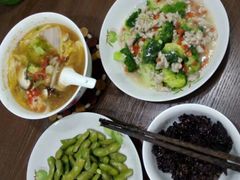 -爱的果实月嫂育婴师(世纪东方店)