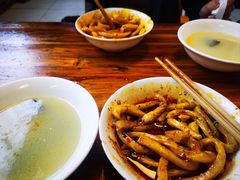 -中和裴氏蹄花(府河路店)