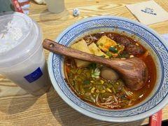 -魔都三兄弟酸辣粉·蘸卤炸串(虹桥万科店)